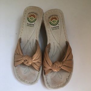 Earth Spirit Slide Sandals, Light Tan, Size 6